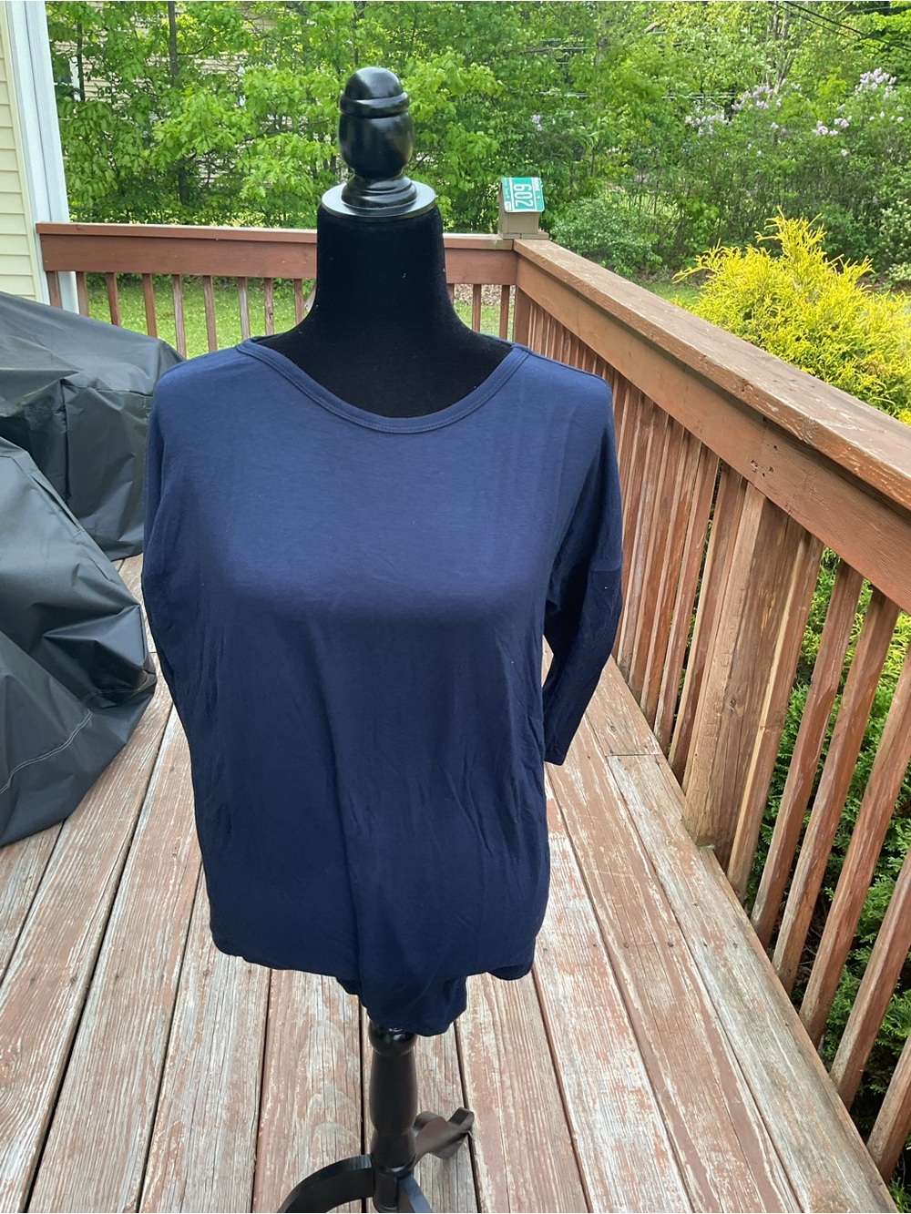 Honey and Lace Navy Long-Sleeve Crew Tee